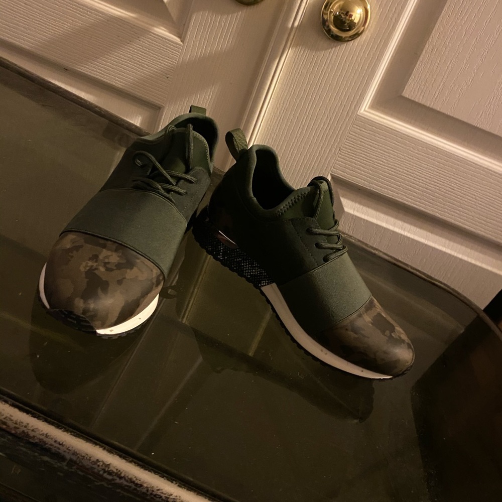Camouflage print